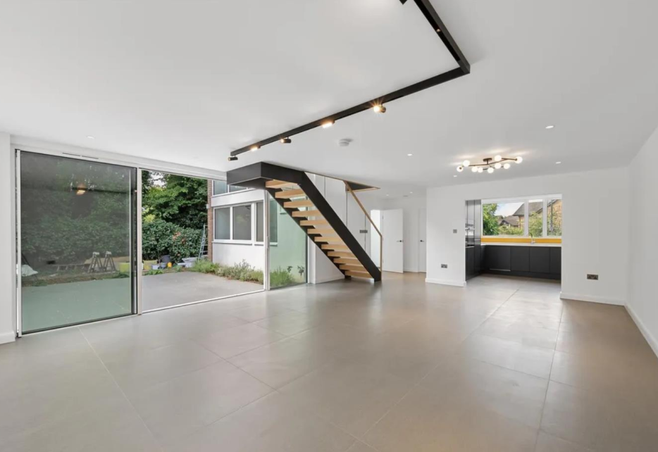 Cottenham Drive, West Wimbledon, SW20