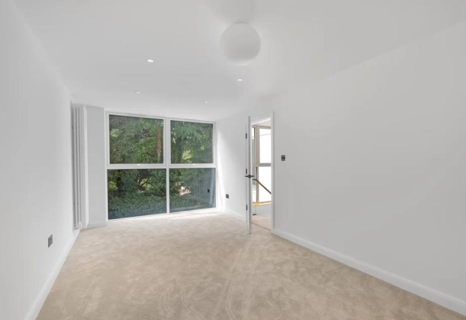 Cottenham Drive, West Wimbledon, SW20
