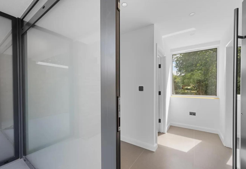 Cottenham Drive, West Wimbledon, SW20