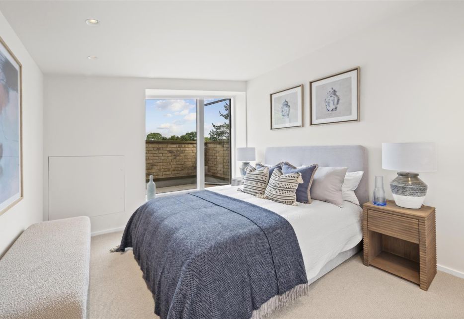 Coombe Lane, Wimbledon