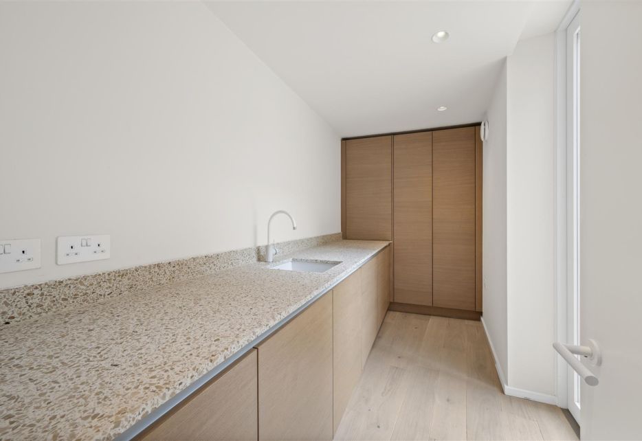 Coombe Lane, Wimbledon