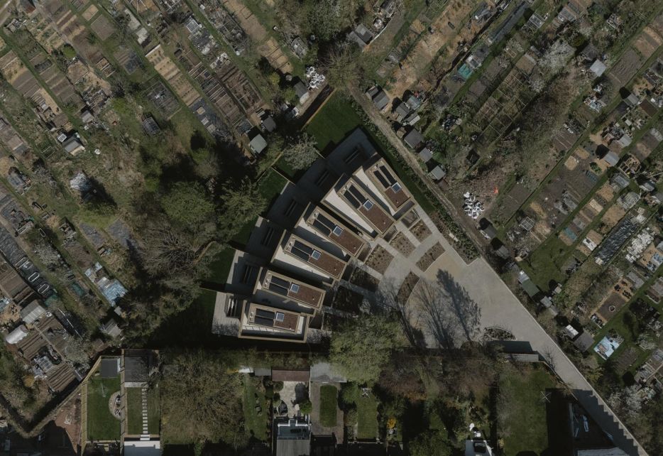 Coombe Lane, Wimbledon