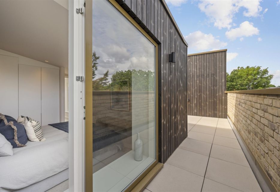 Coombe Lane, Wimbledon