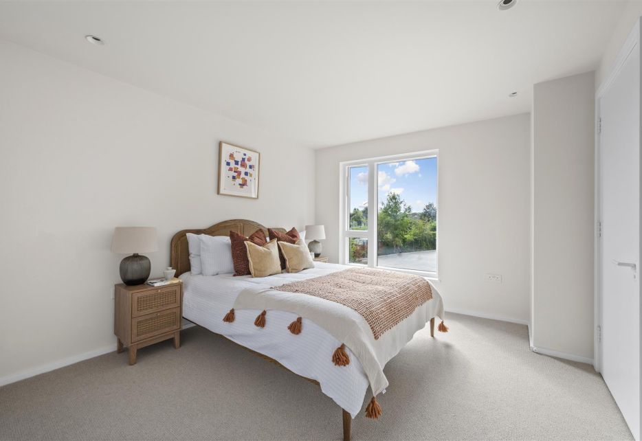 Coombe Lane, Wimbledon