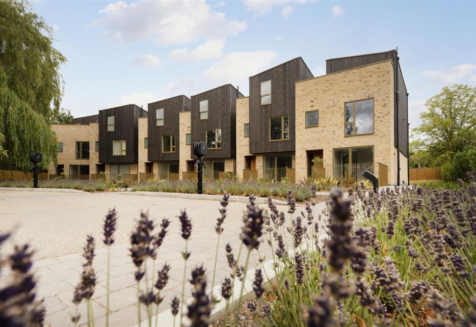 Coombe Lane, Wimbledon