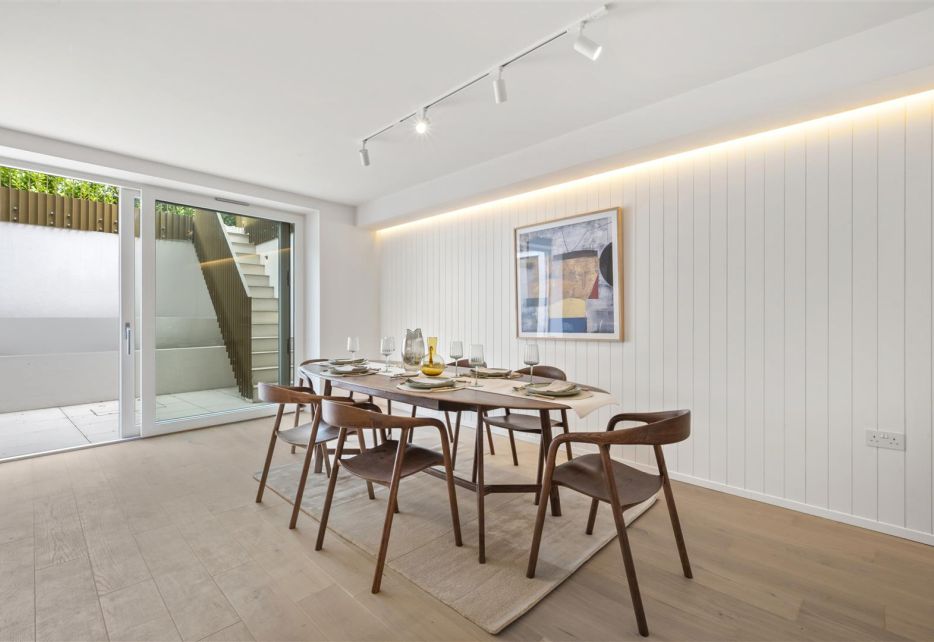 Coombe Lane, Wimbledon