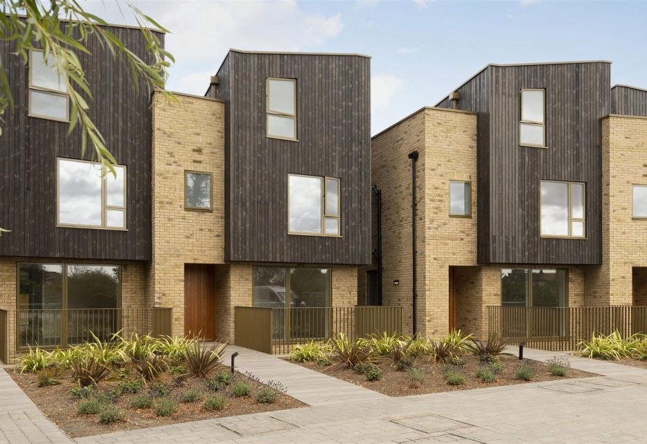 Coombe Lane, Wimbledon