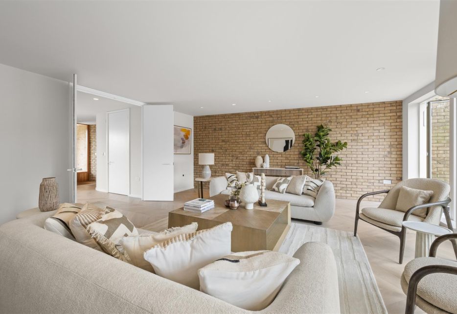 Coombe Lane, Wimbledon