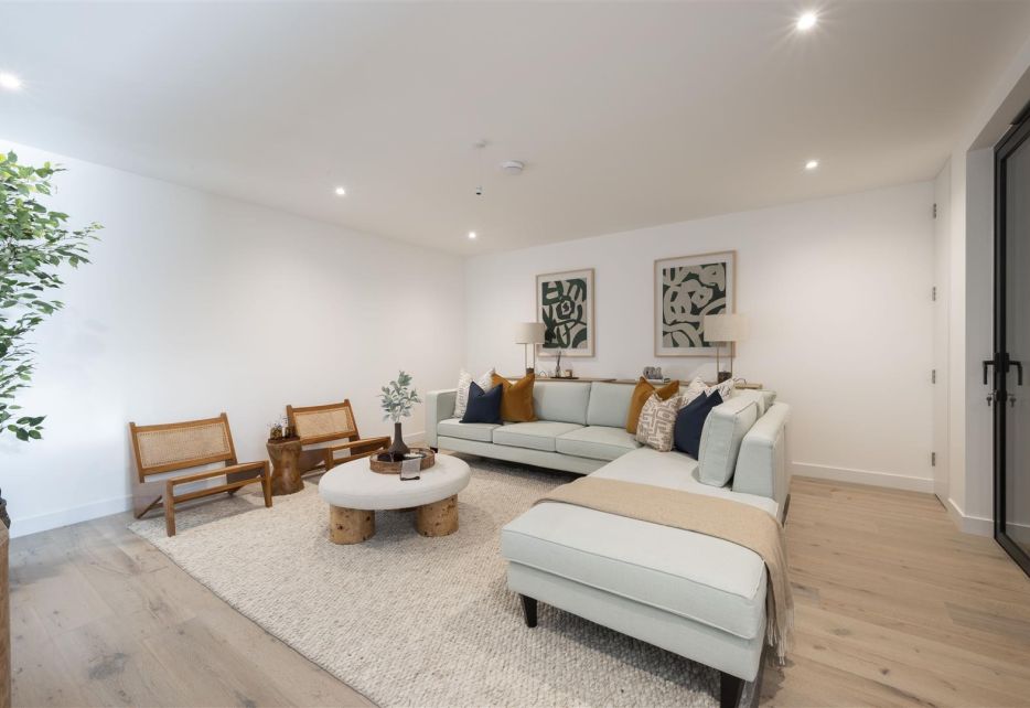 Cottenham Park Road, Wimbledon