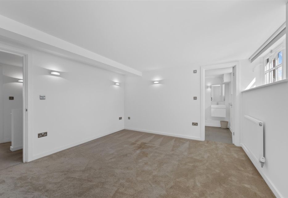 Craven Gardens, Wimbledon, SW19