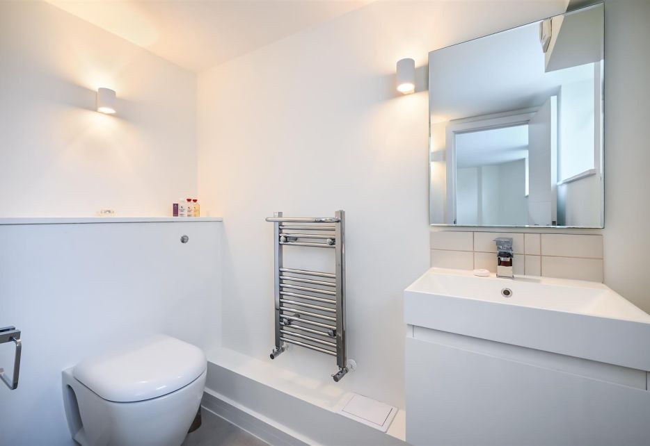 Craven Gardens, Wimbledon, SW19