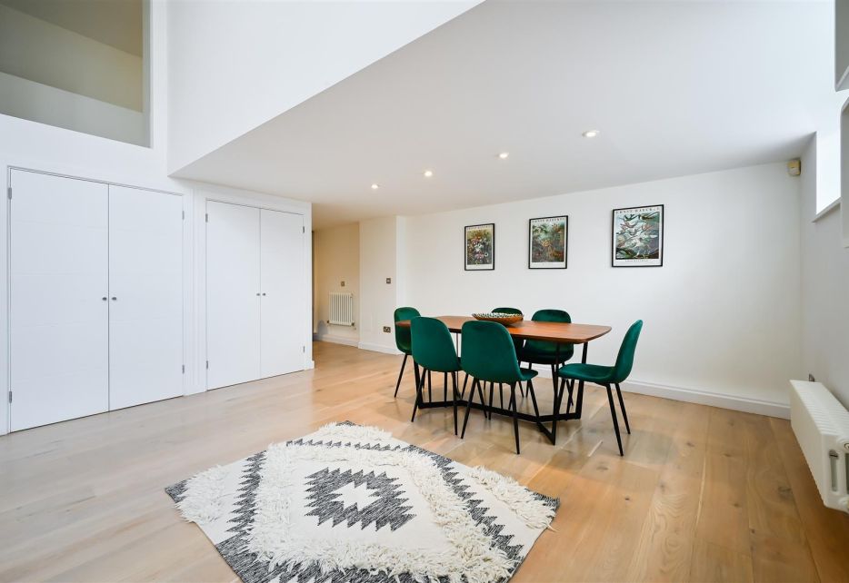 Craven Gardens, Wimbledon, SW19