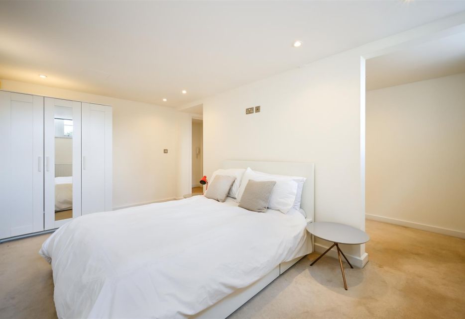 Craven Gardens, Wimbledon, SW19