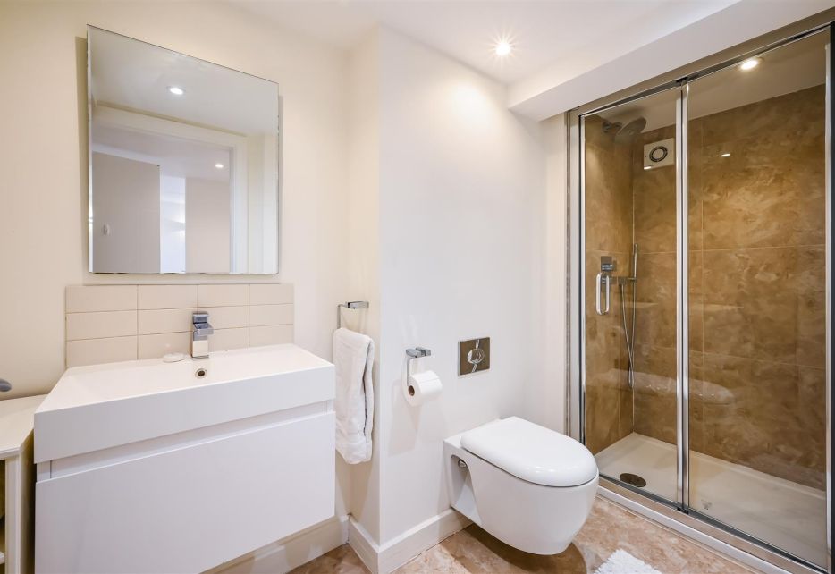 Craven Gardens, Wimbledon, SW19