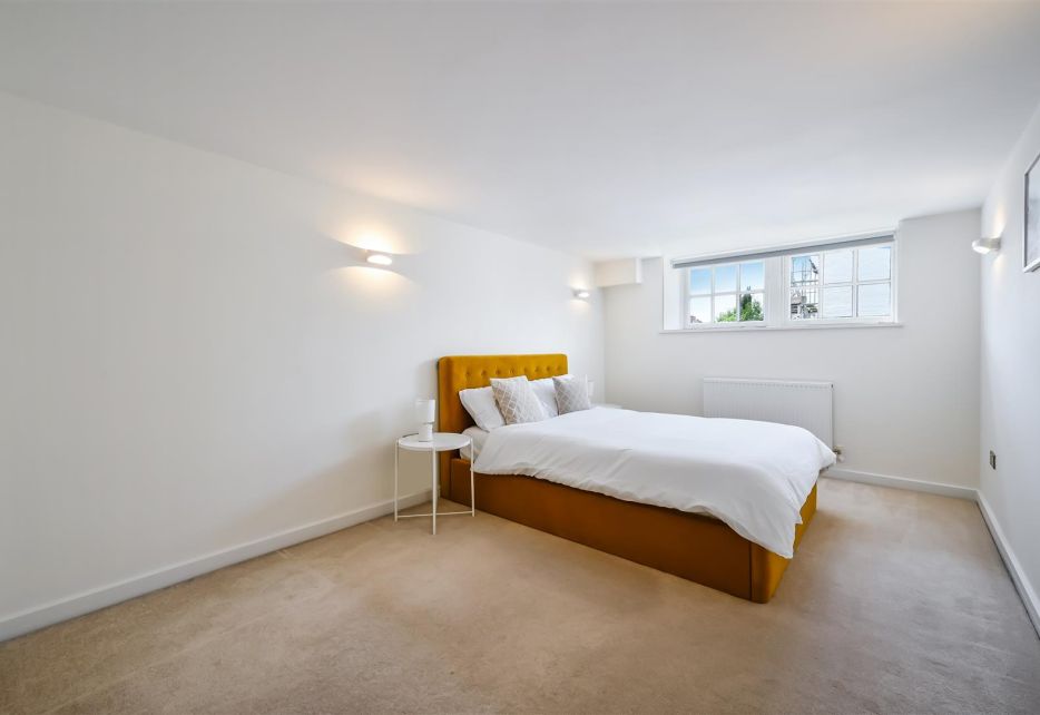 Craven Gardens, Wimbledon, SW19