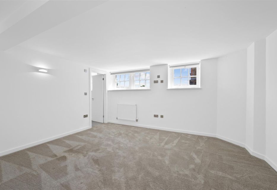 Craven Gardens, Wimbledon, SW19