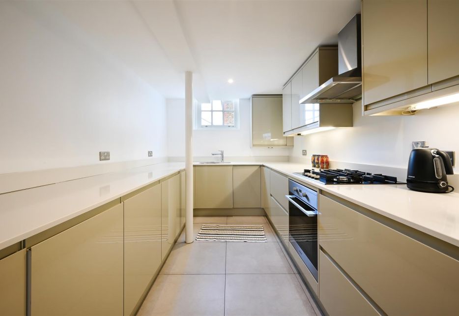 Craven Gardens, Wimbledon, SW19