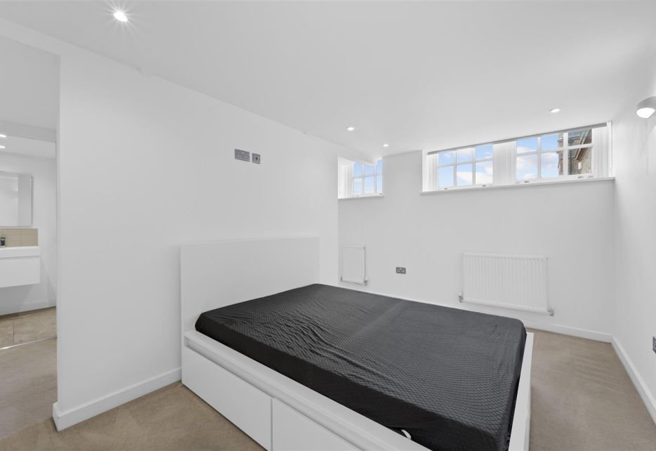Craven Gardens, Wimbledon, SW19