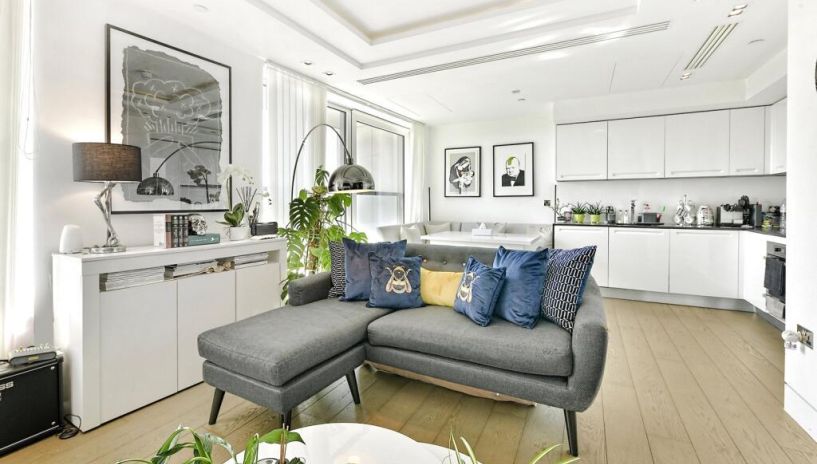 Kensington High Street, London