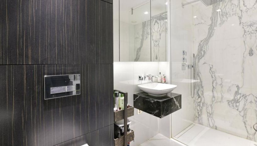 Kensington High Street, London