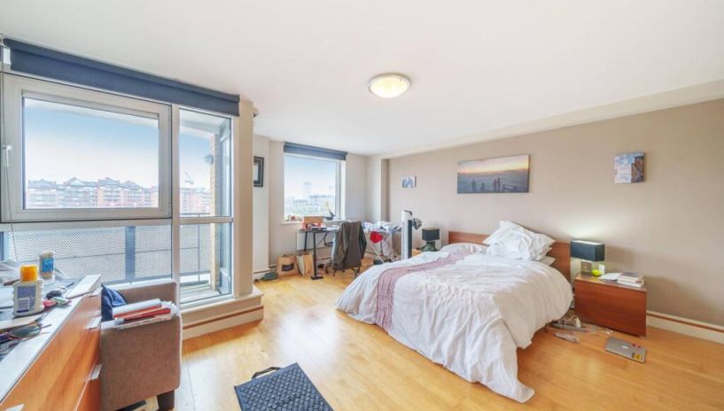 Riverside Apartment, Battersea, London