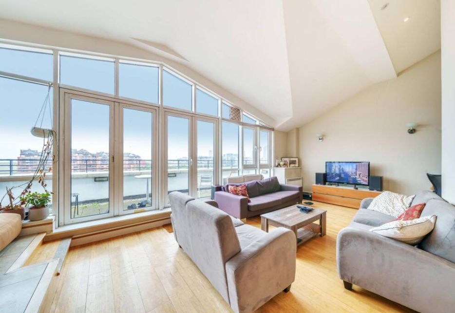 Riverside Apartment, Battersea, London