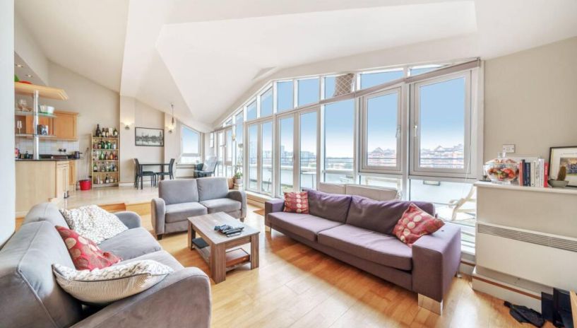 Riverside Apartment, Battersea, London