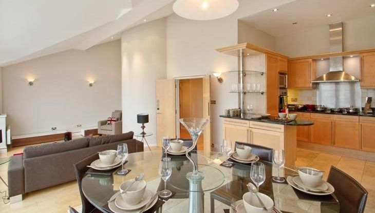 Riverside Apartment, Battersea, London
