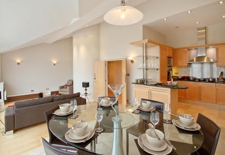 Riverside Apartment, Battersea, London