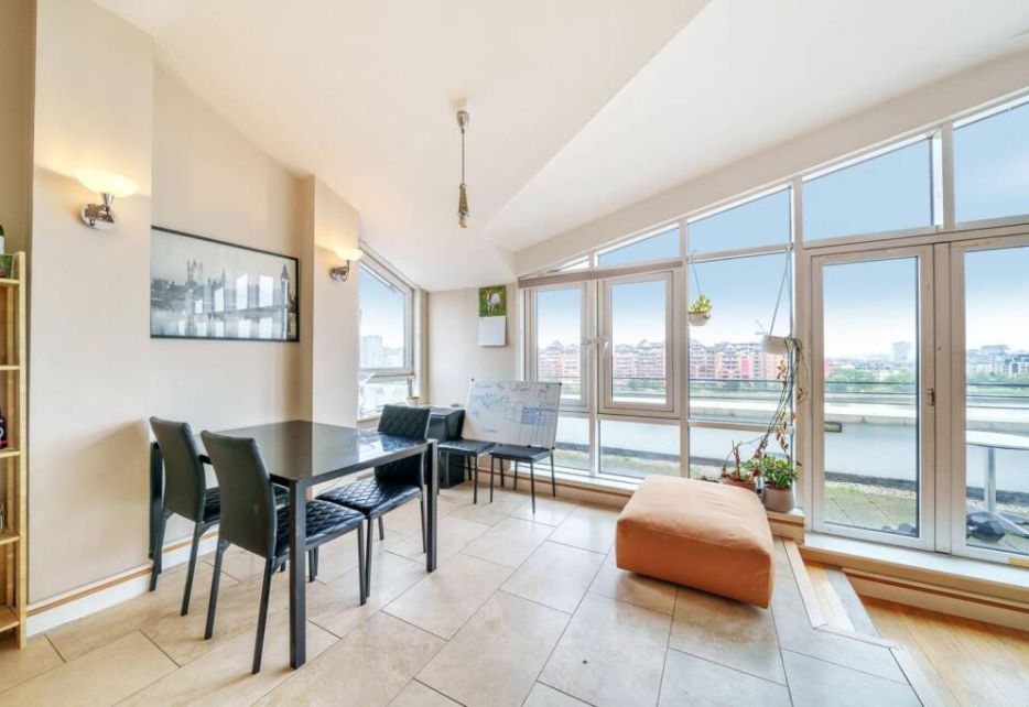Riverside Apartment, Battersea, London