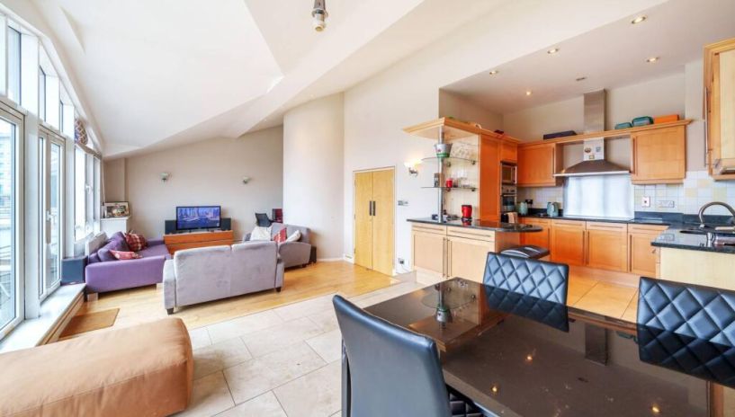 Riverside Apartment, Battersea, London