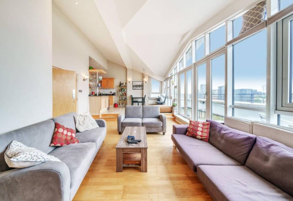 Riverside Apartment, Battersea, London