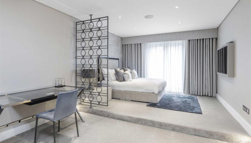 Coombe Ridings, Kingston Upon Thames