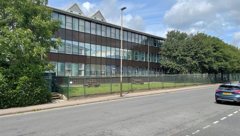 Elland Road, Braunstone, Leicester