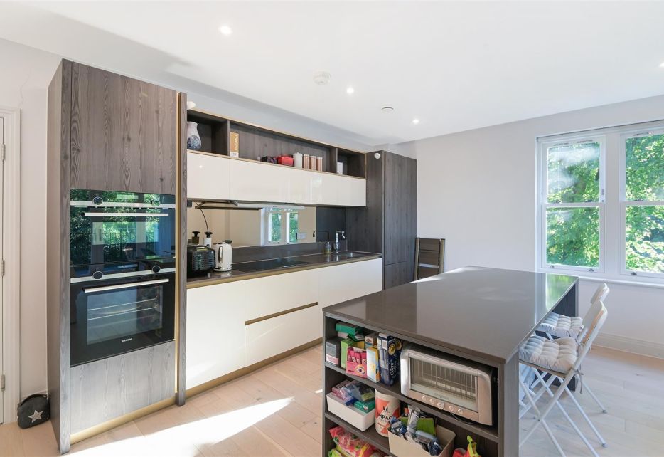 Pakenham House, Atkinson Close, Wimbledon, SW20