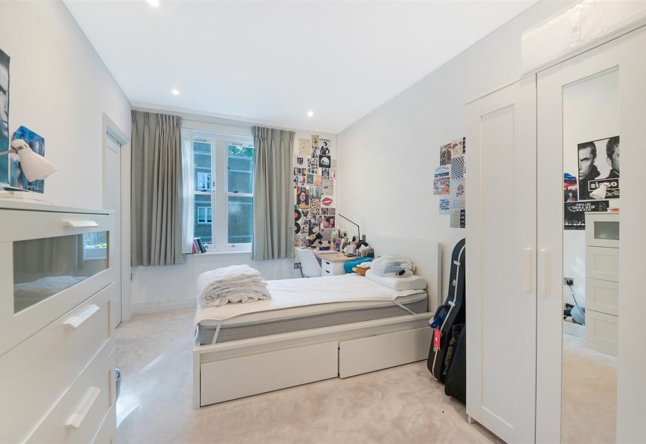 Pakenham House, Atkinson Close, Wimbledon, SW20