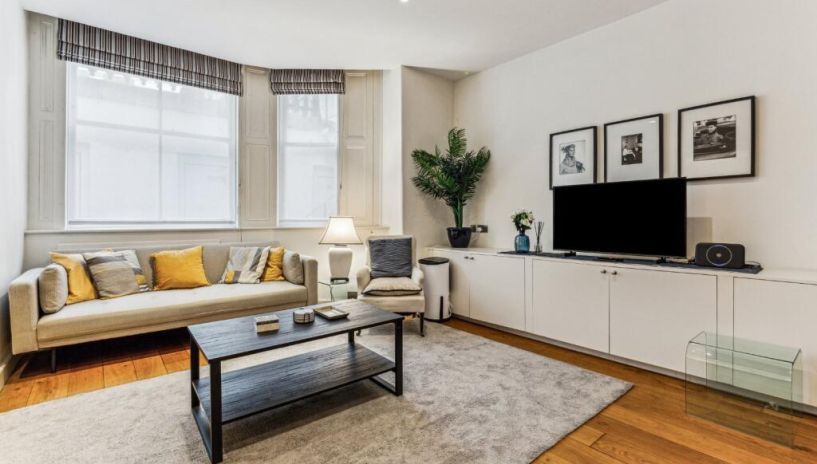 Ennismore Gardens, Knightsbridge