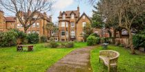 Lingfield Road, Wimbledon Village, SW19