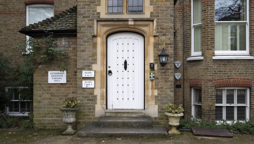 Lingfield Road, Wimbledon Village, SW19