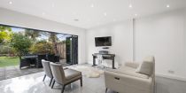 Hollington Crescent, Motspur Park, New Malden, KT3