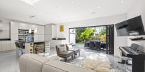 Hollington Crescent, Motspur Park, New Malden, KT3