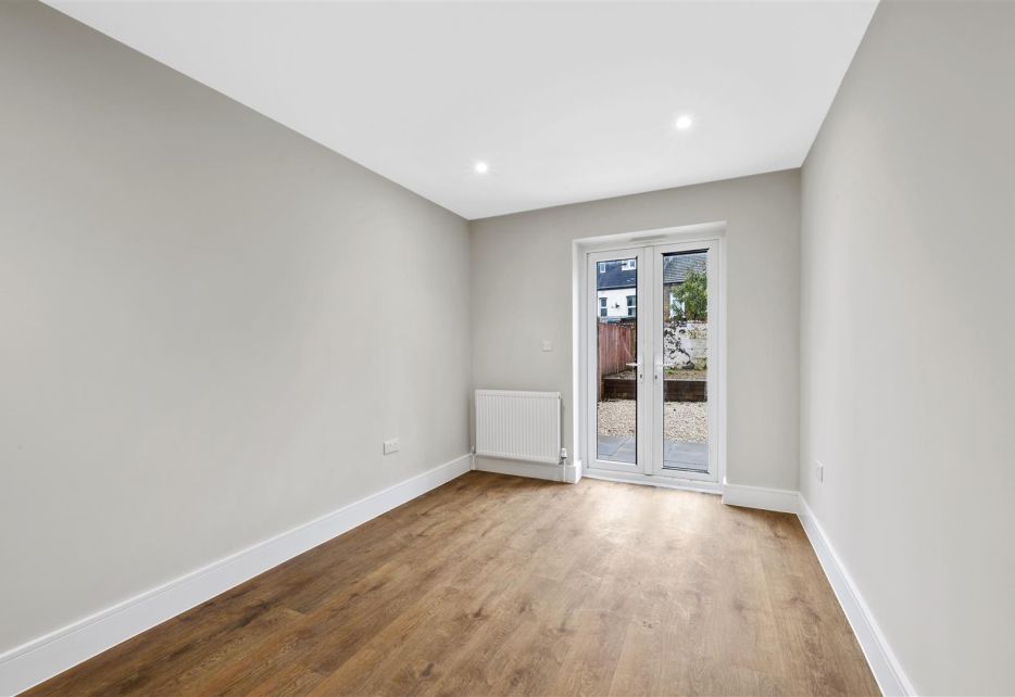 Dorien Road, Raynes Park, SW20