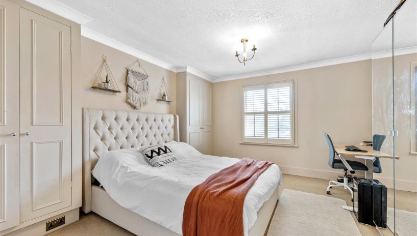 Homefield Road, London