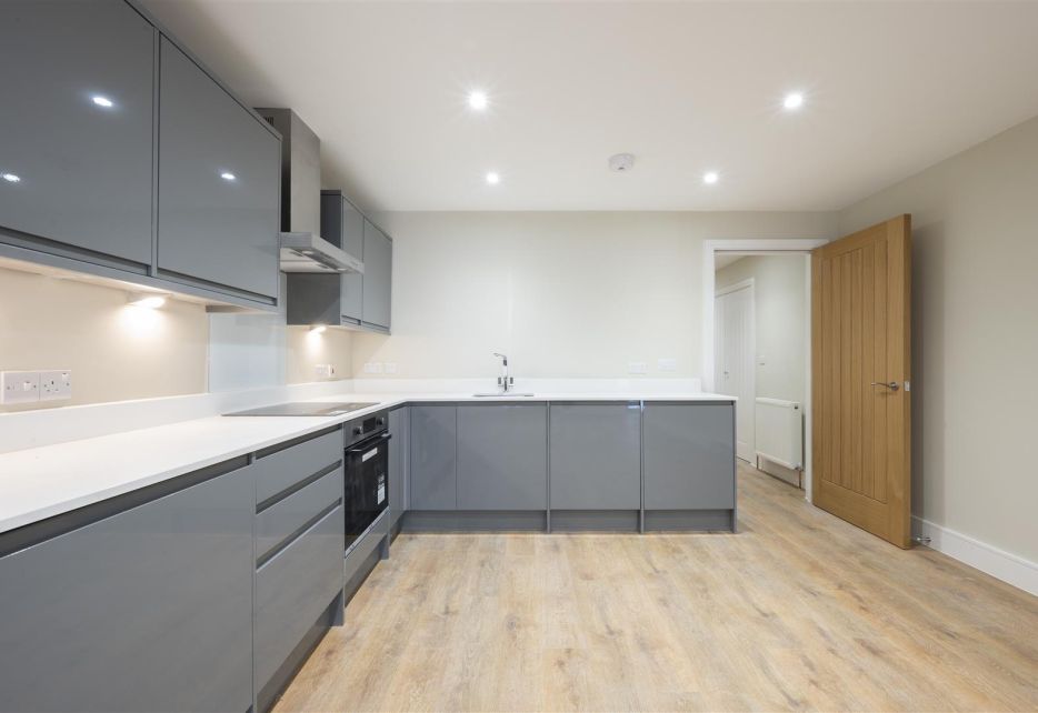 Dorien Road, Raynes Park, SW20
