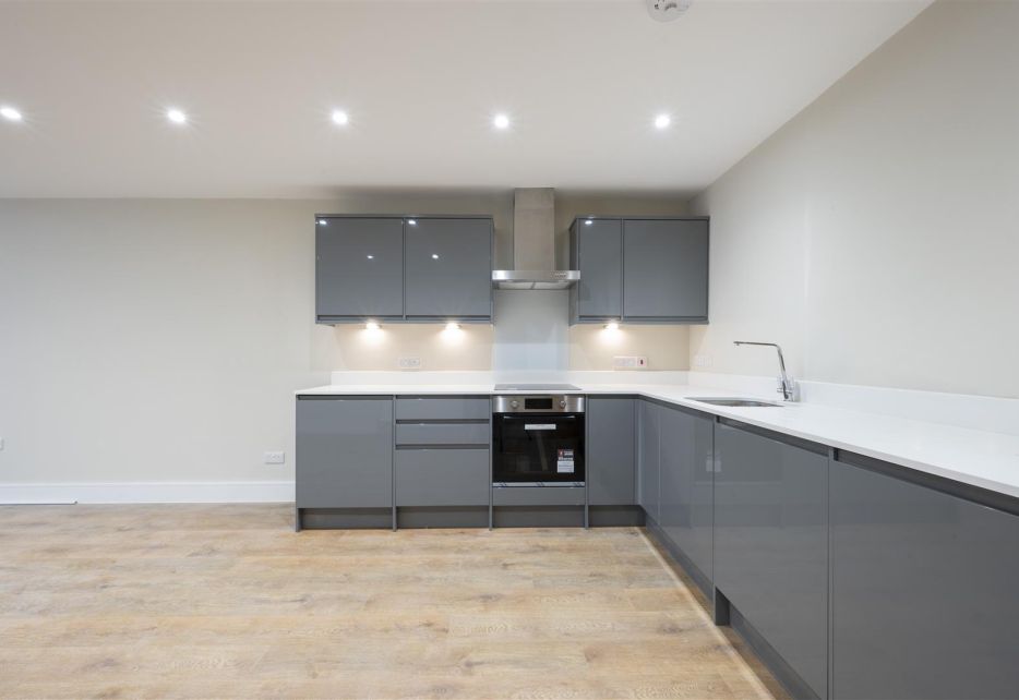 Dorien Road, Raynes Park, SW20