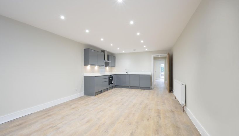 Dorien Road, Raynes Park, SW20