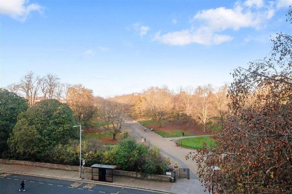 Hyde Park Gate
