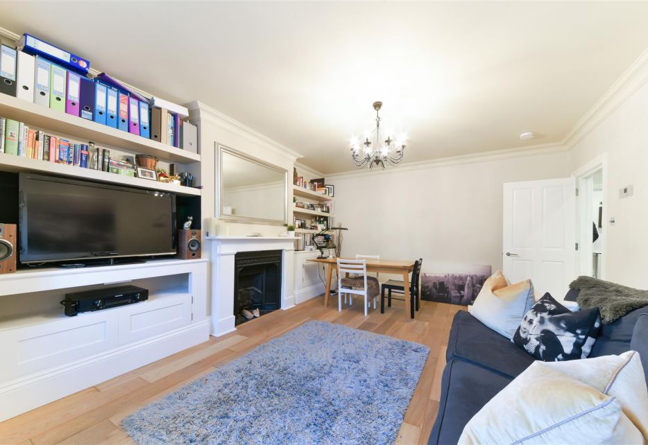 Dorncliffe Road, Fulham, SW6