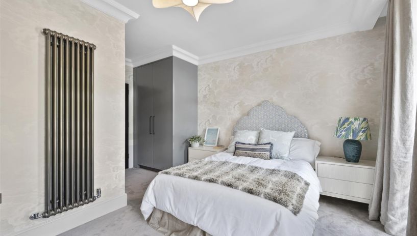 Cottenham Park Road, West Wimbledon, SW20