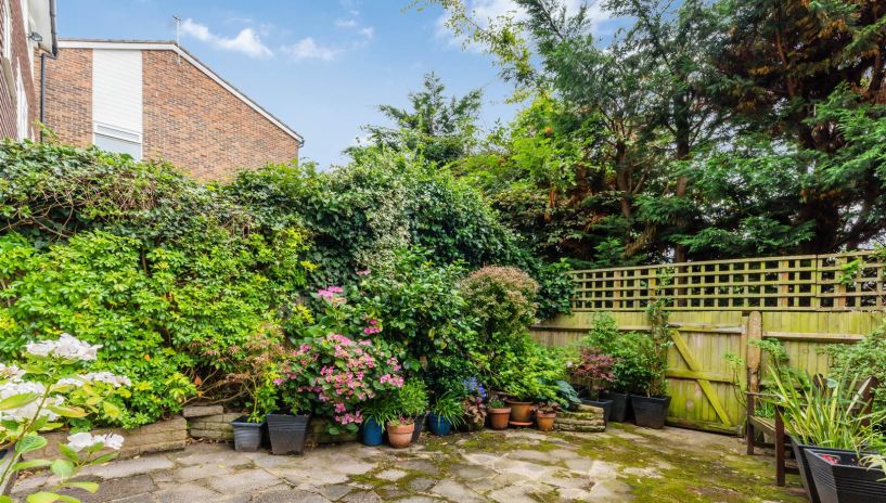 Hillview, West Wimbledon, SW20